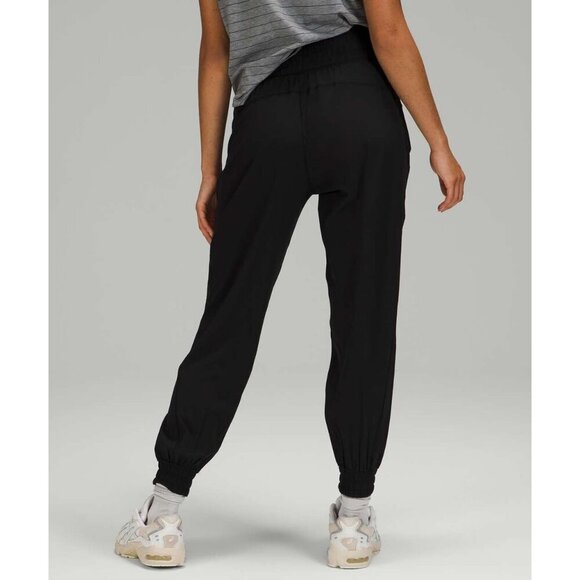 Lululemon Sun Setter High-Rise Jogger *Full-Length Elastic Waist Black Women 6 - Picture 2 of 16